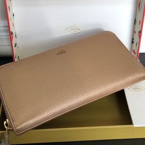 Fossil wallet